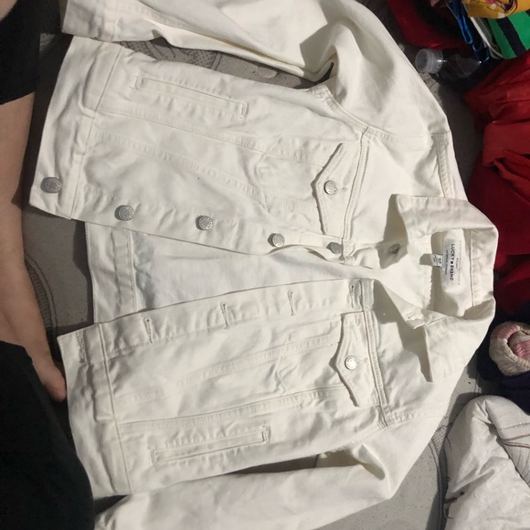 White button up - Picture 3 of 4